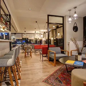 Отель Boutique 125 Airport By Ina
