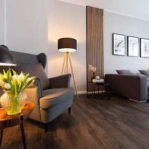 deluxe-apartment-garden-central-industrial-fair.topcolognehotels.com/